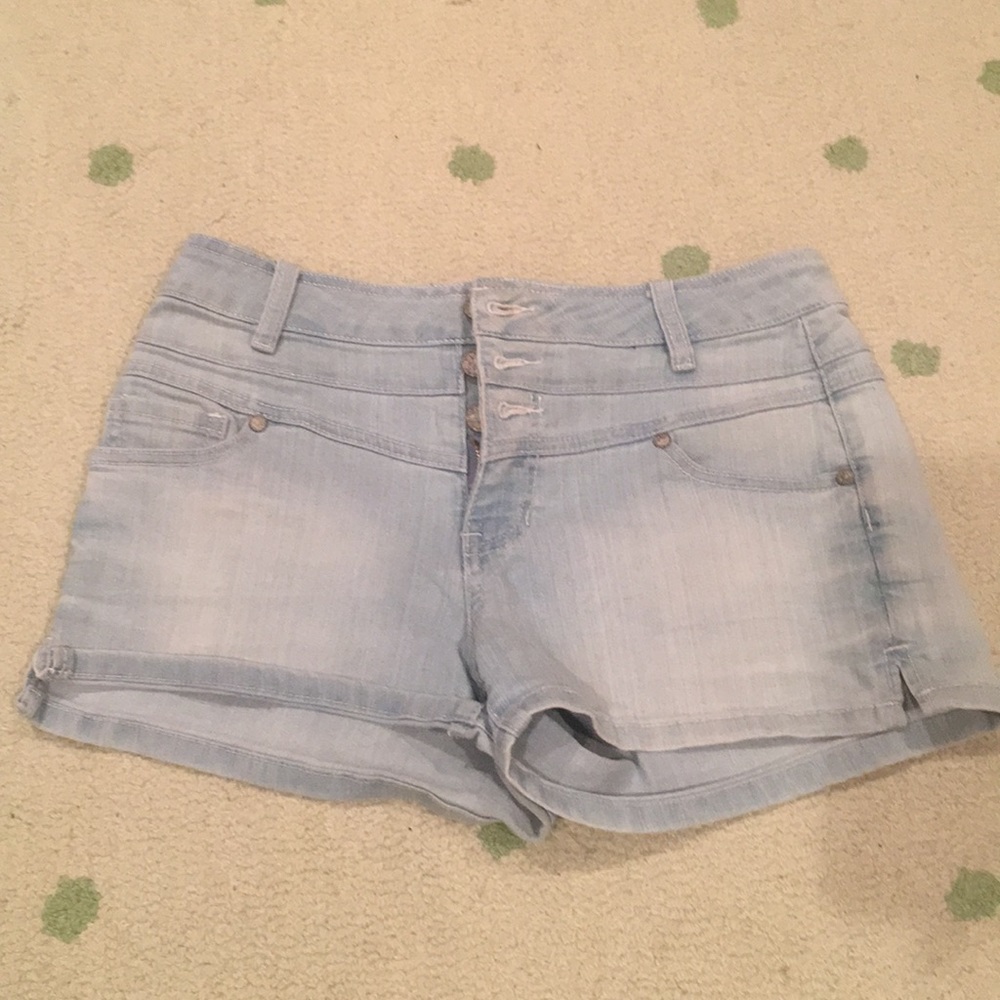 Blue spice jean shorts